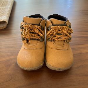 Merrell toddler boots brown 6.5W